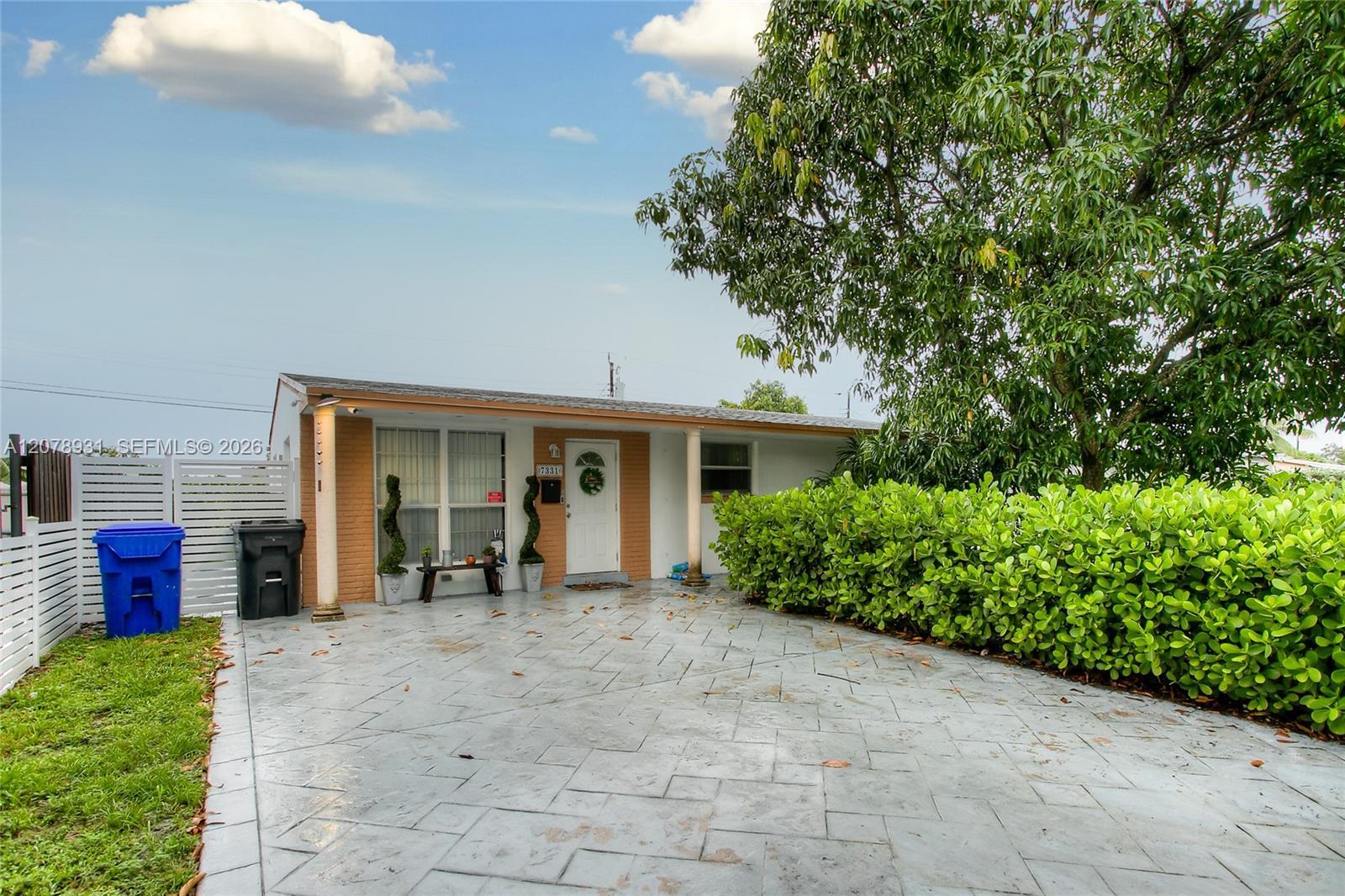 7331 Johnson St, Hollywood FL 33024