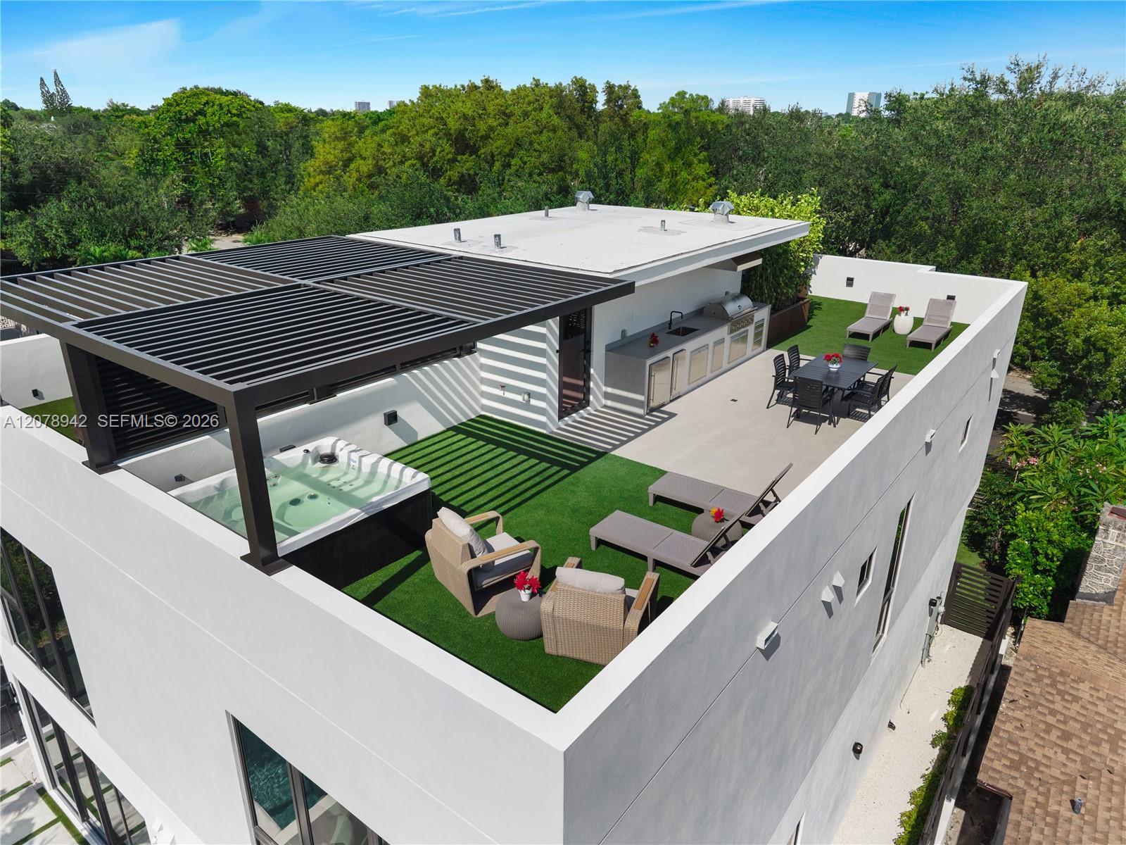 3910 NW 3rd Ave, Miami FL 33127 photo 3