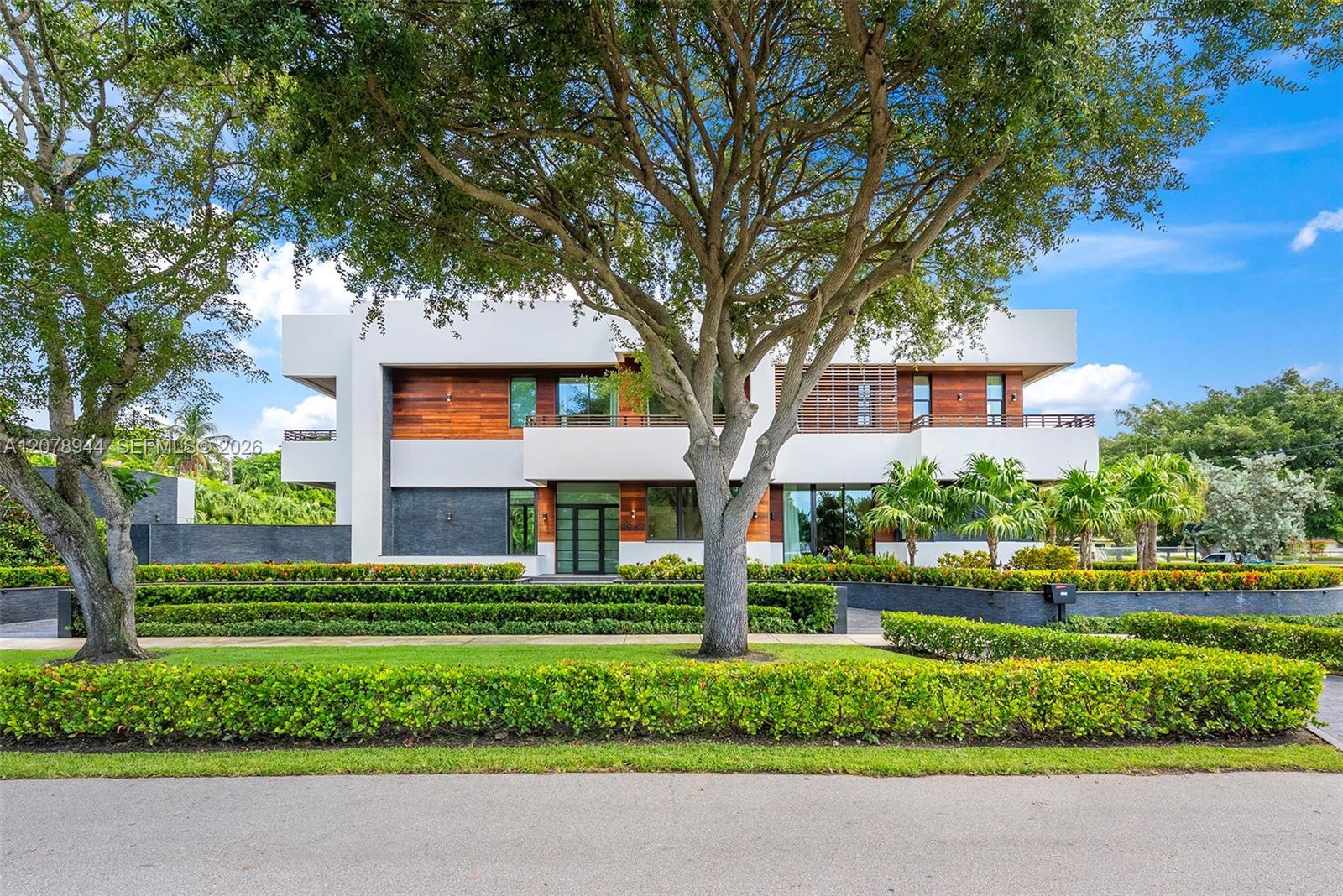 9860 NE 5th Ave Rd, Miami Shores FL 33138 photo 3
