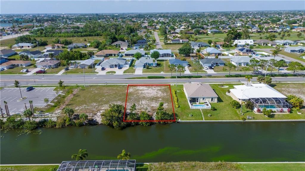 136 NICHOLAS Parkway W, Cape Coral FL 33990 photo 2