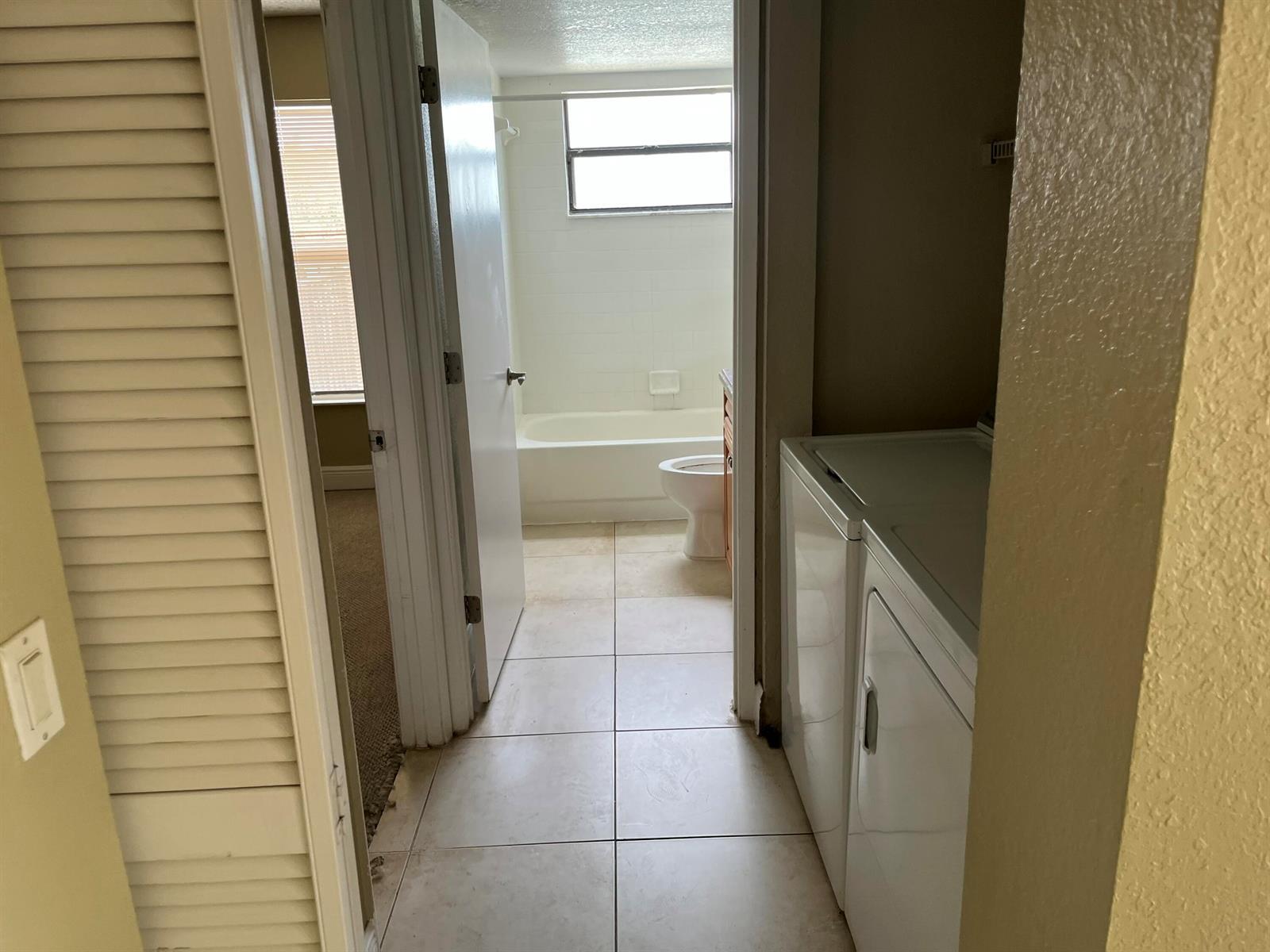 1600 BALFOUR POINT Drive # F, West Palm Beach FL 33411 photo 4