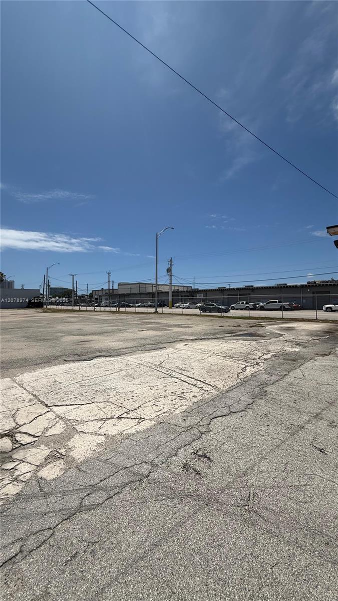 15151 W Dixie Hwy, North Miami Beach FL 33162 photo 2