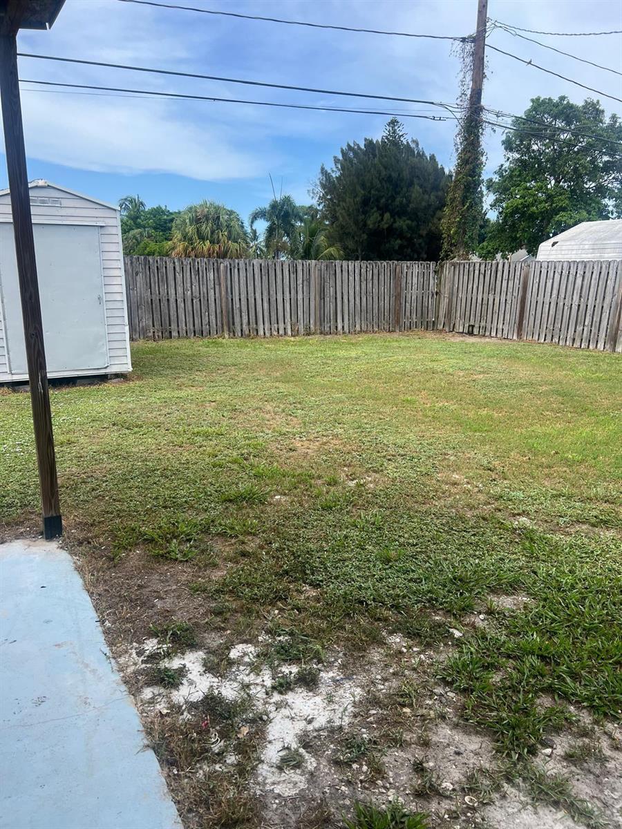 3022 French Avenue, Lake Worth FL 33461 photo 2