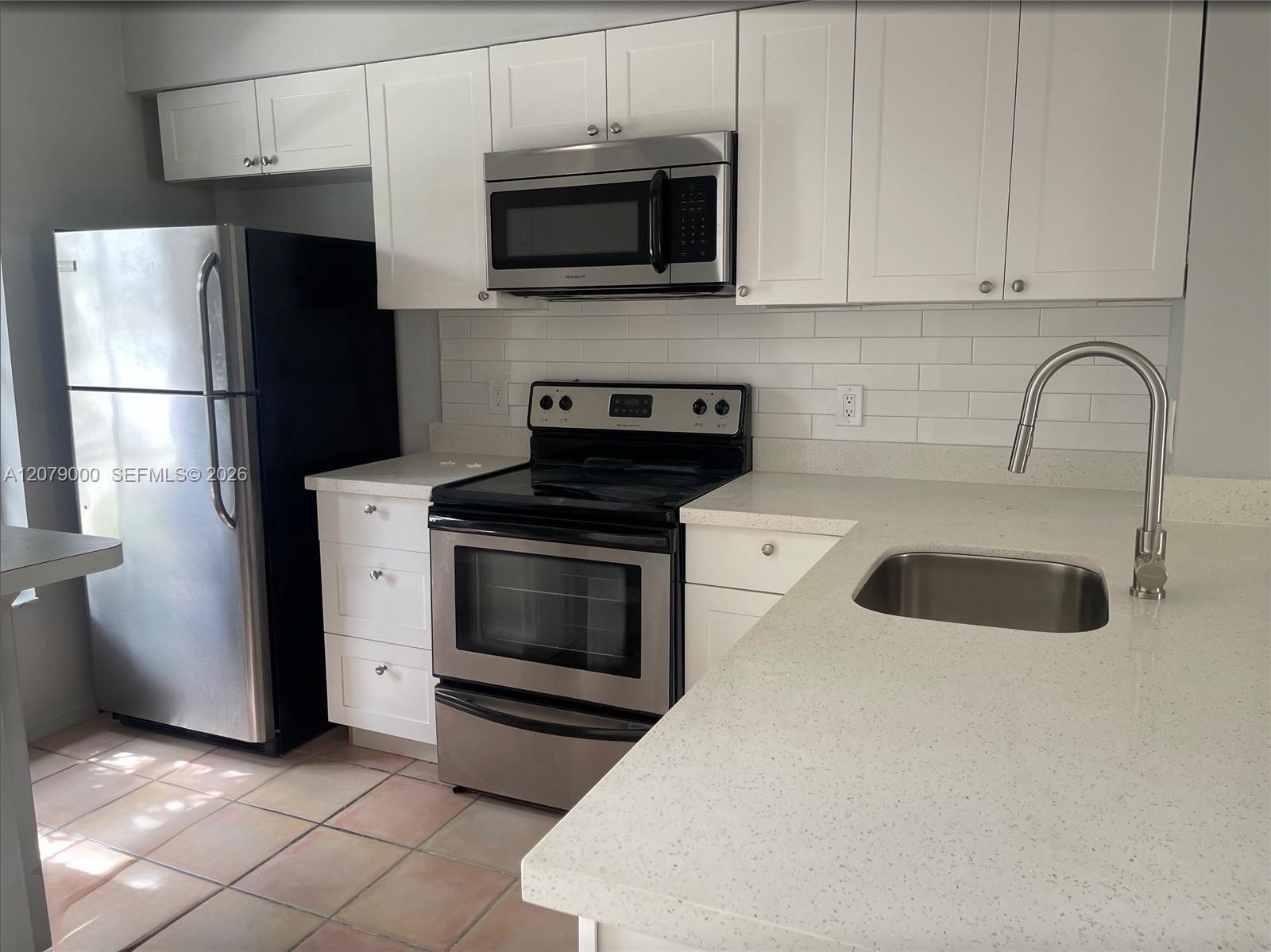 48 Whitehead Cir # 48, Weston FL 33326 photo 2