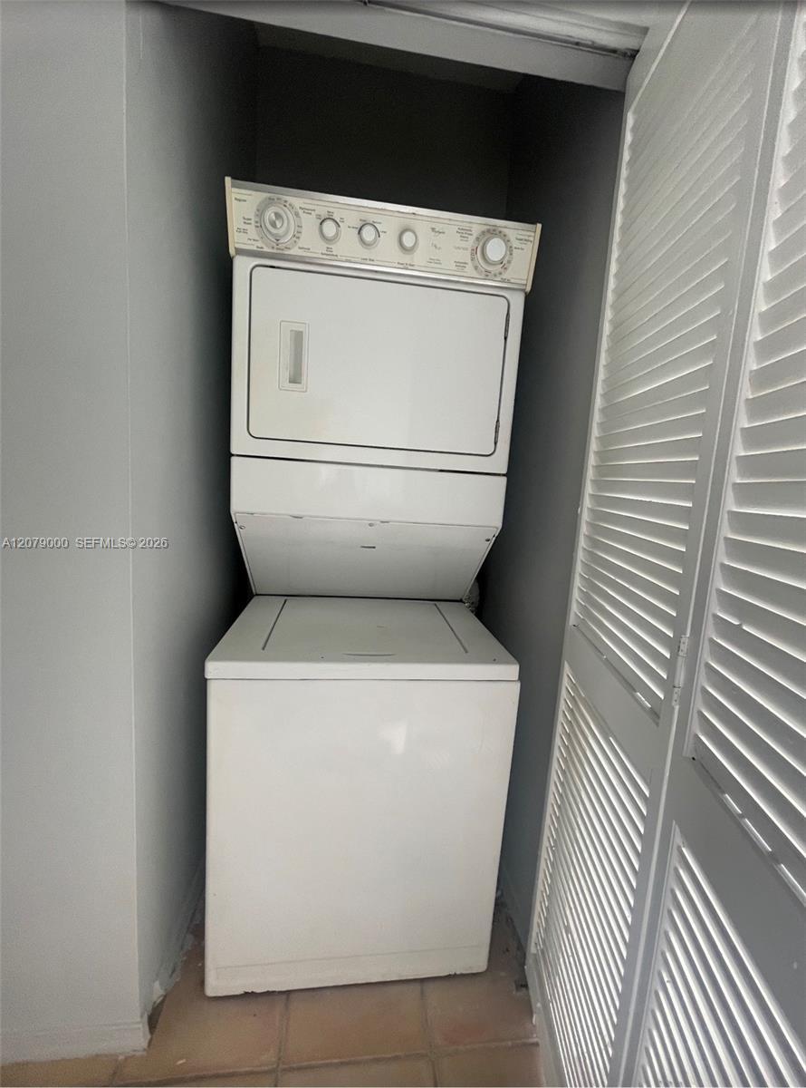 48 Whitehead Cir # 48, Weston FL 33326 photo 4