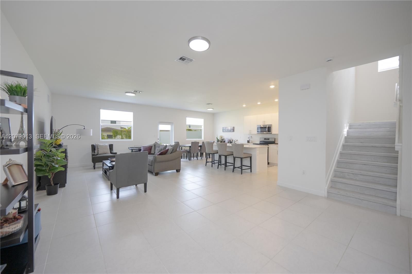 13609 SW 185th Ln, Miami FL 33177 photo 4