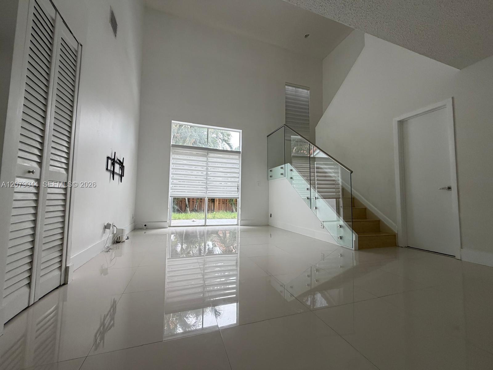 4774 NW 5th Pl, Coconut Creek FL 33063 photo 2
