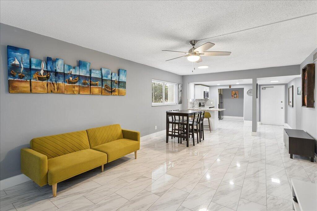 6600 ROYAL PALM Boulevard # 215B, Margate FL 33063