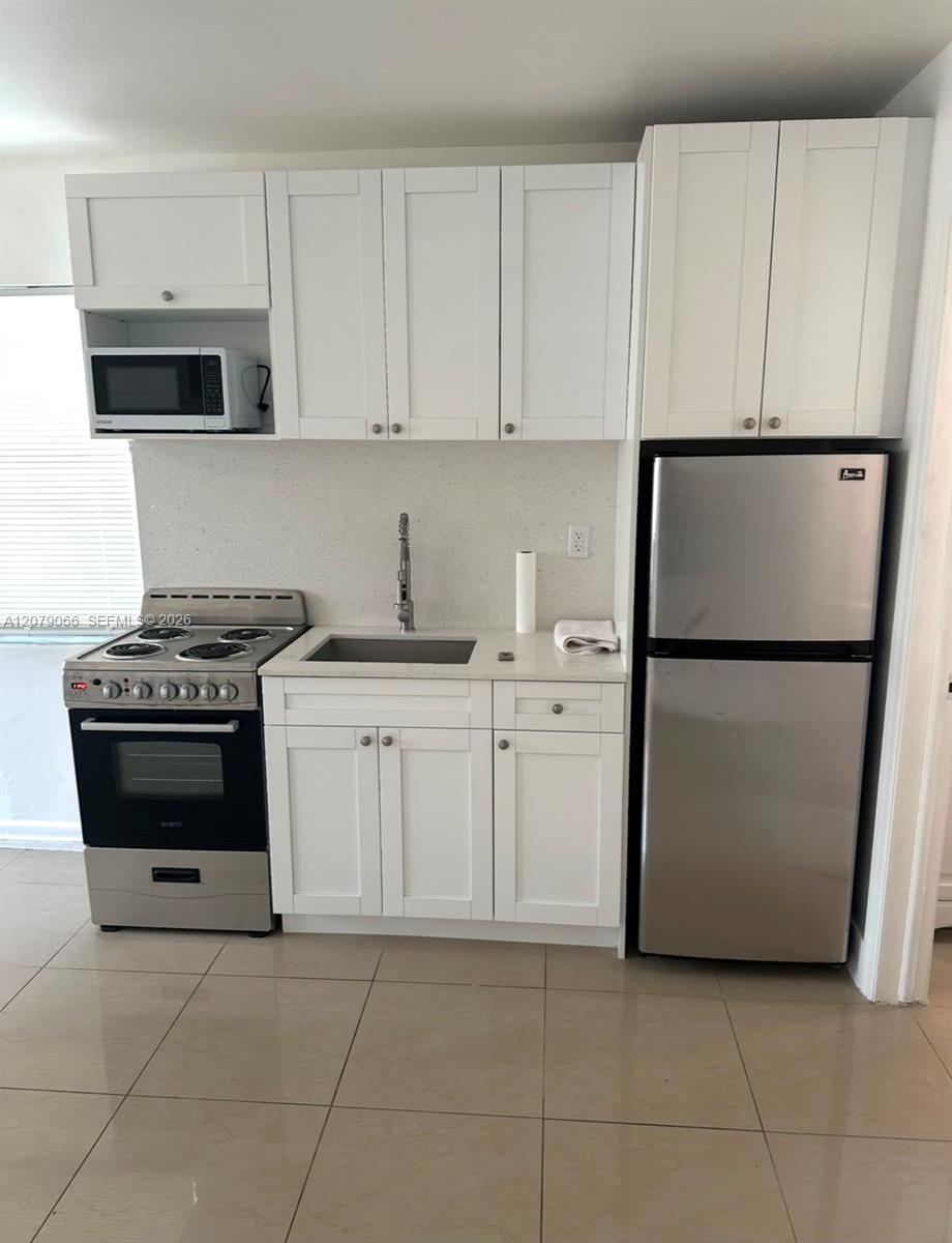 2024 NE 26th St # 3, Wilton Manors FL 33305 photo 5