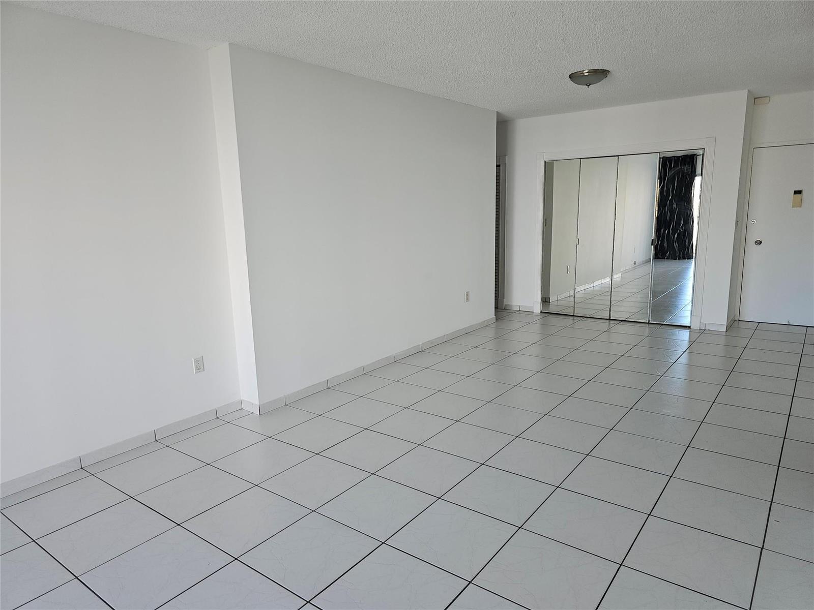 500 BAYVIEW Drive # 817, Sunny Isles Beach FL 33160 photo 5