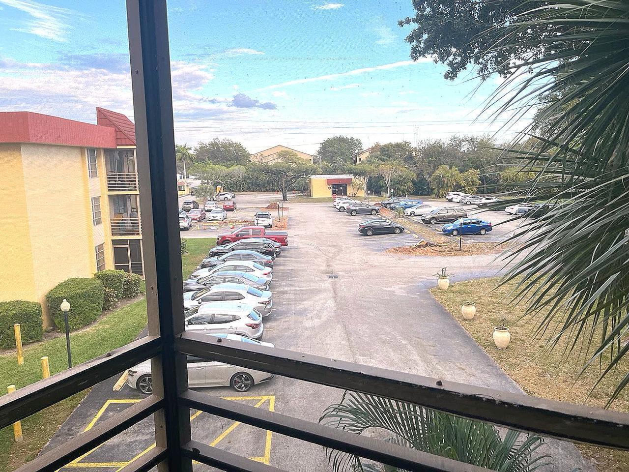 3490 FOXCROFT Road # B317, Miramar FL 33025 photo 4