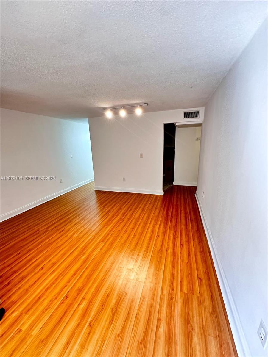 2498 SW 17th Ave # 4308, Miami FL 33145 photo 2