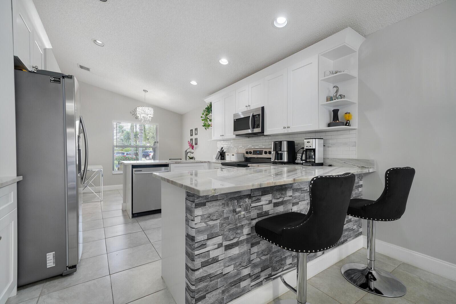 6376 Barton Creek Circle, Lake Worth FL 33463 photo 4