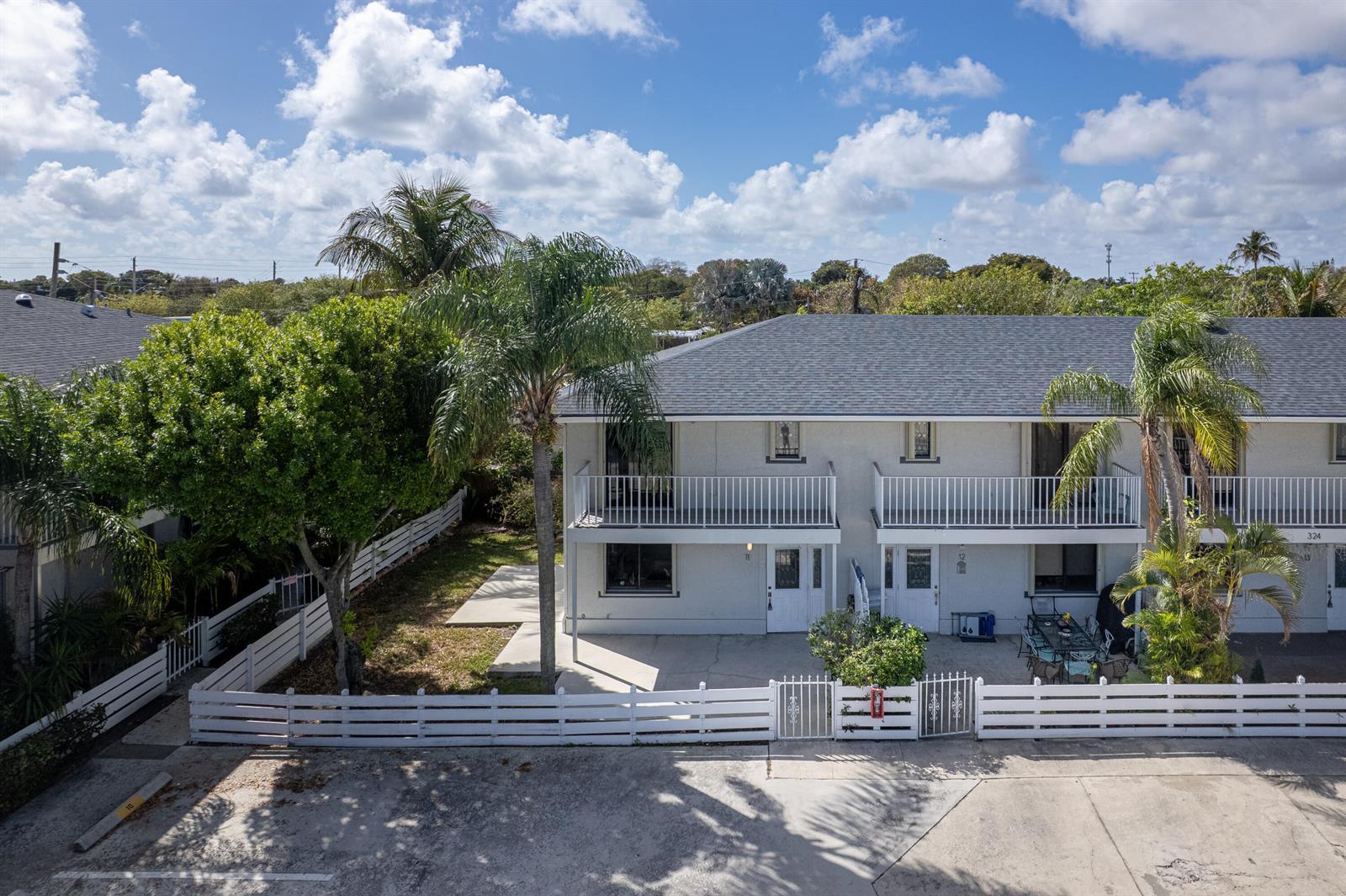 324 W Pine Street # 11, Lantana FL 33462 photo 2