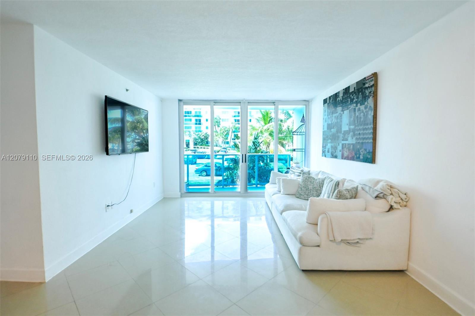7501 E Treasure Dr # 1H, North Bay Village FL 33141 photo 4