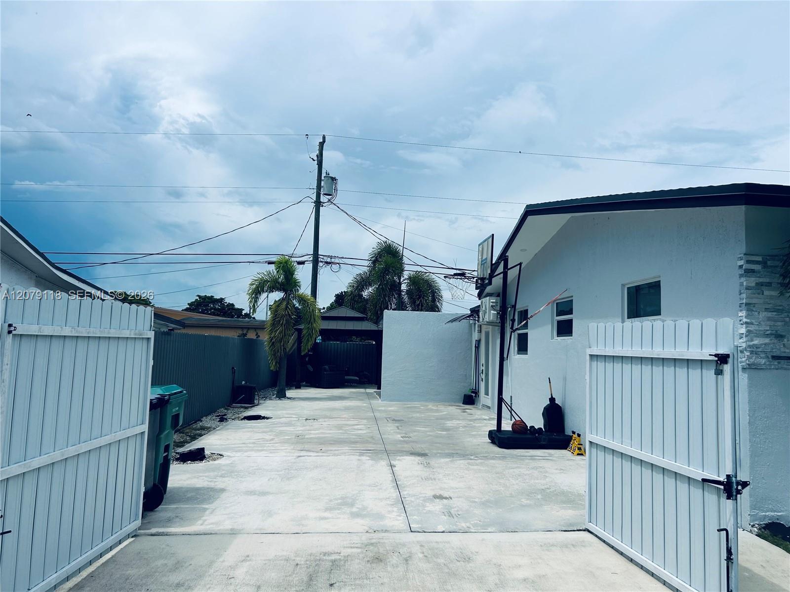 11925 SW 185th Ter, Miami FL 33177 photo 5