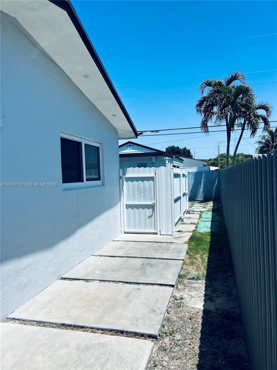 11925 SW 185th Ter, Miami FL 33177 photo 4