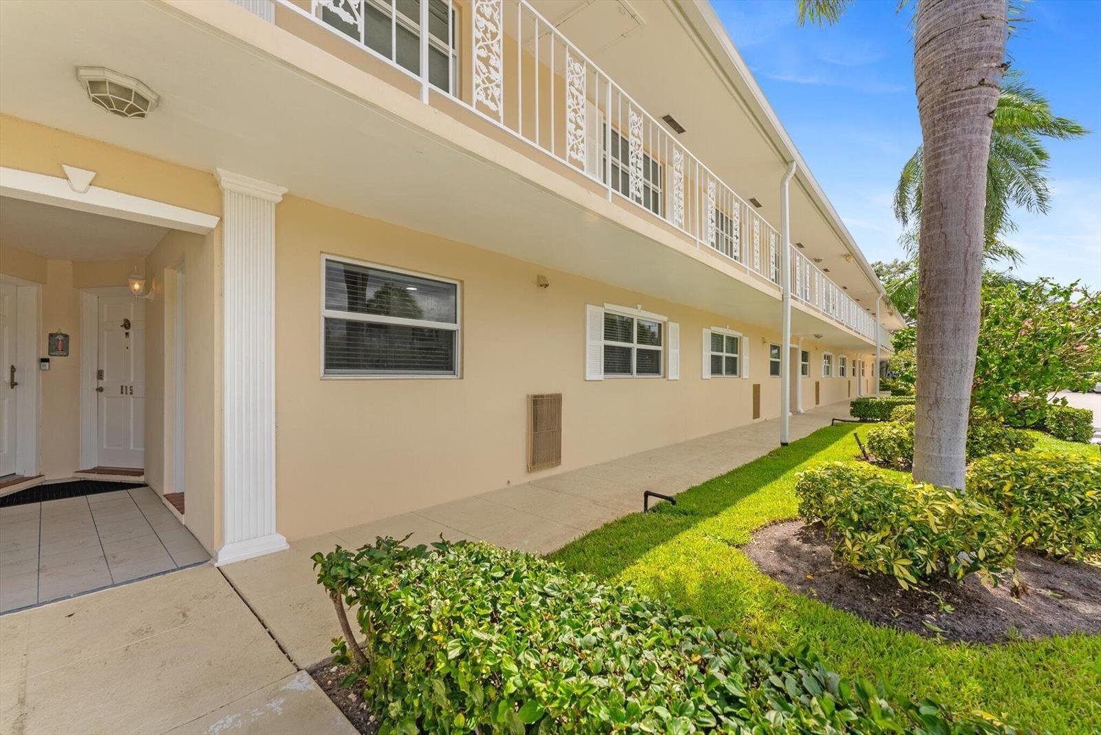 478 TEQUESTA Drive # 115, Tequesta FL 33469 photo 3