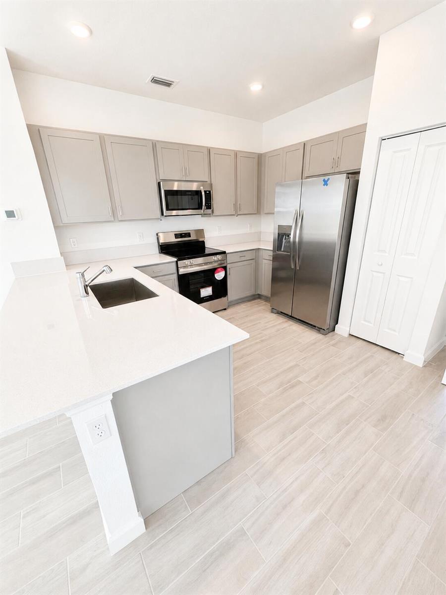 4345 POND LILY Lane, Lake Worth FL 33467 photo 2