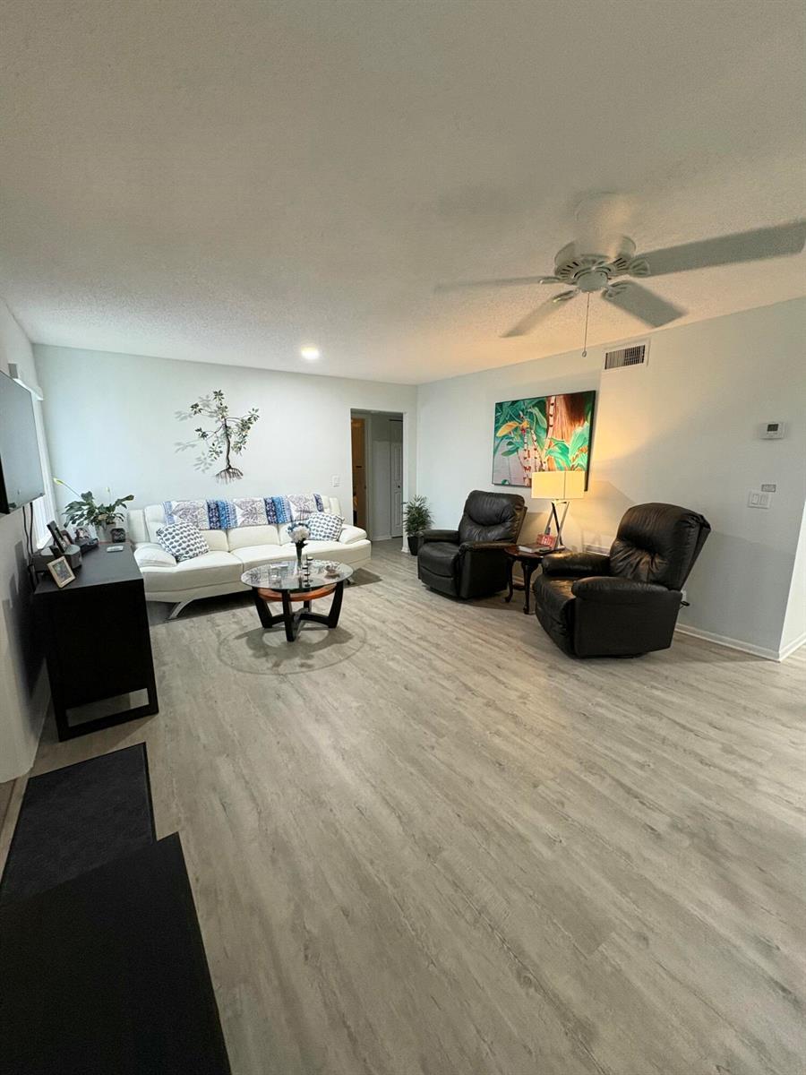 228 Pine HOV Circle # A2, FL 33463 photo 4