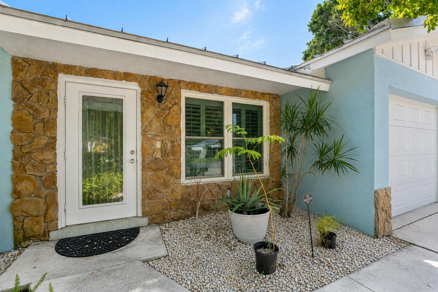 612 NW 7th Court, Boynton Beach FL 33426 photo 3