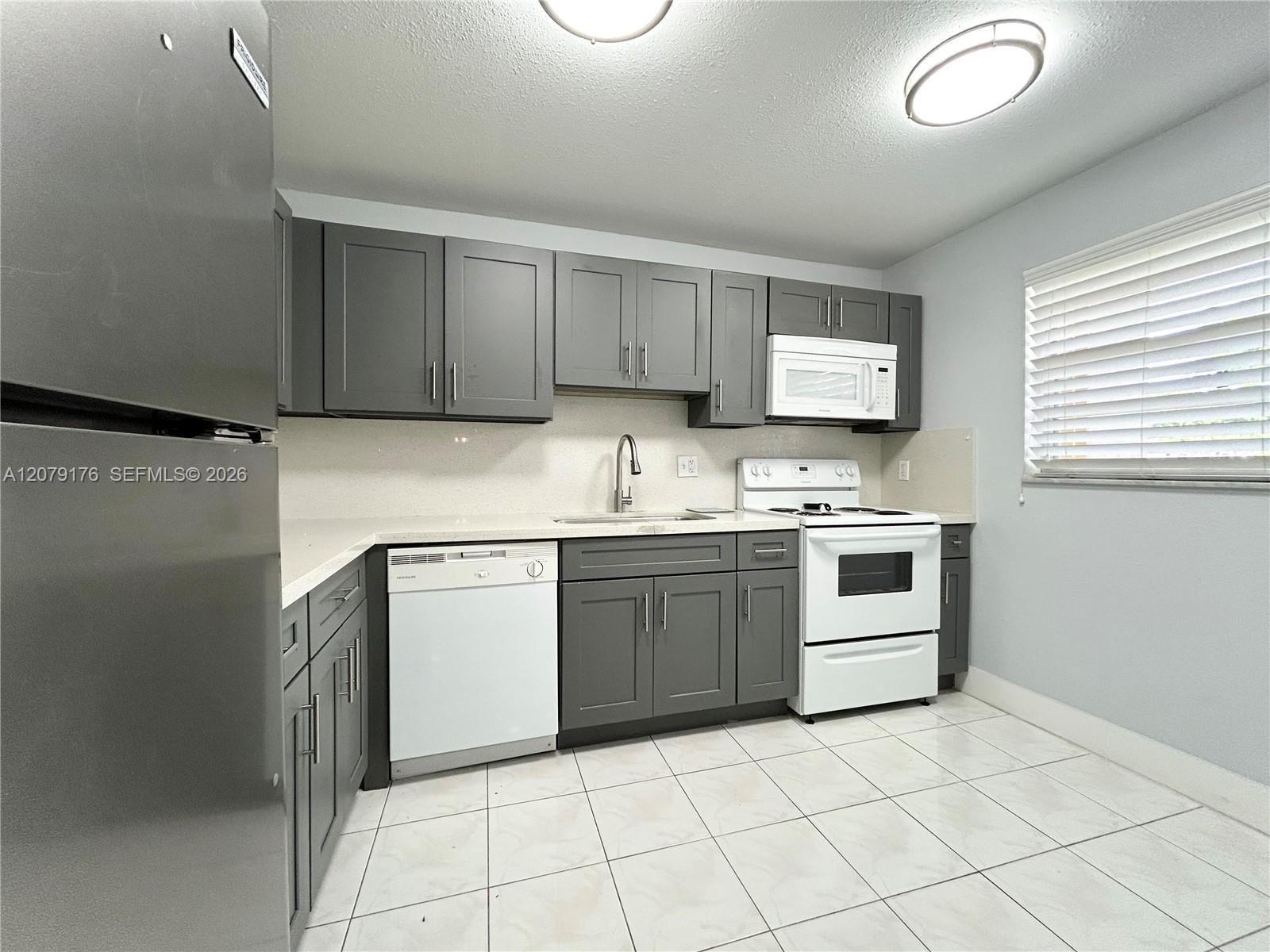 3253 Foxcroft Rd # G110, Miramar FL 33025 photo 4