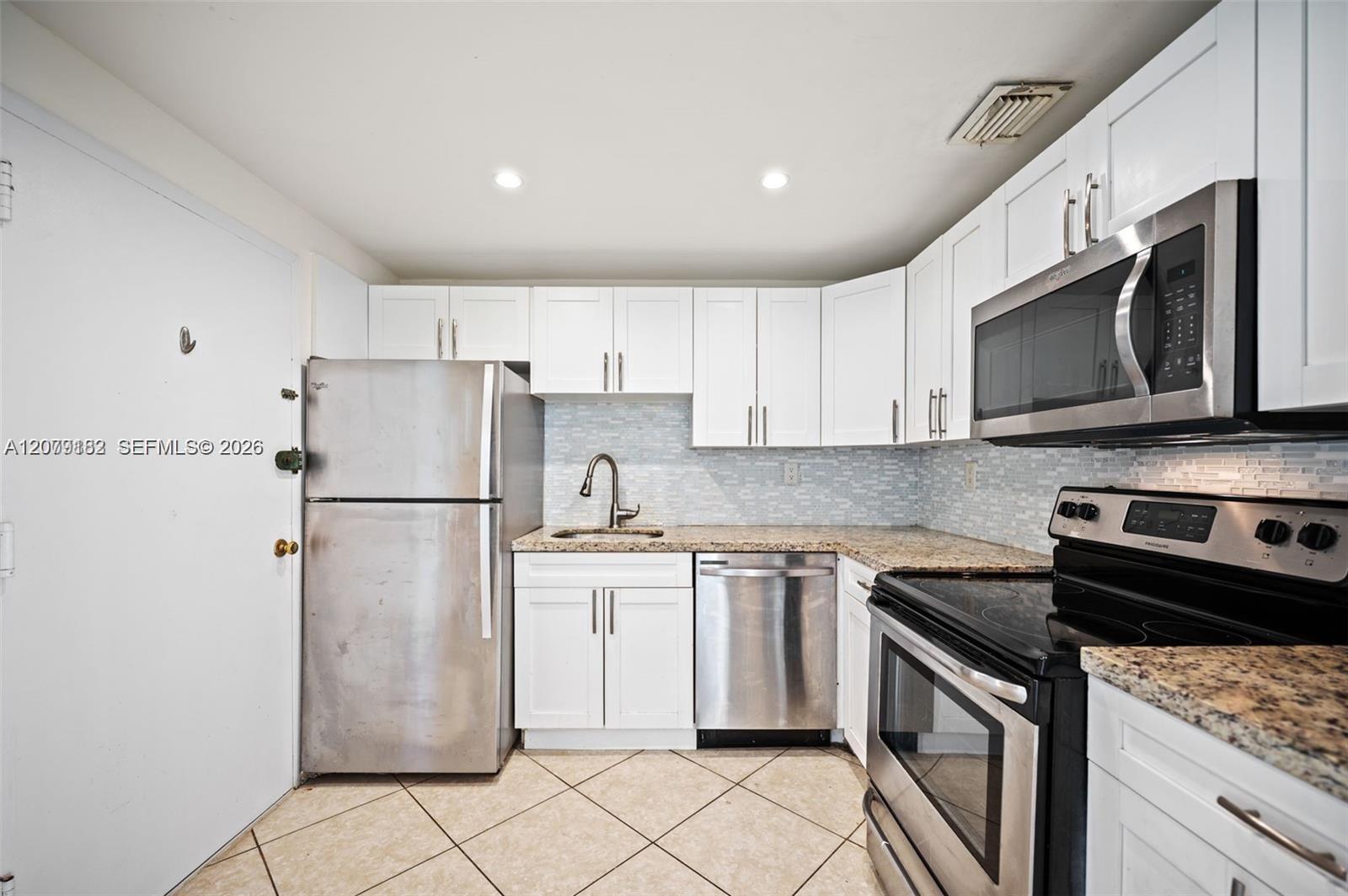 200 178th Dr # 505, Sunny Isles Beach FL 33160 photo 3