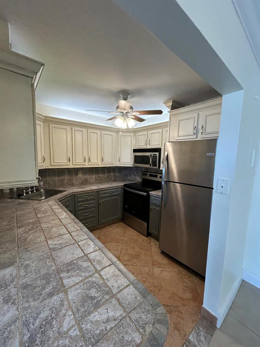 305 N POMPANO BEACH Boulevard # 205, Pompano Beach FL 33062 photo 5