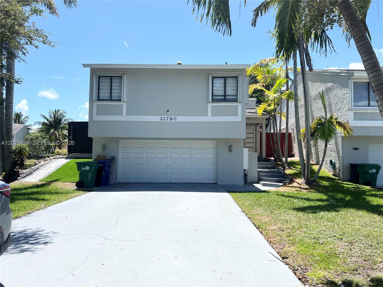 21780 SW 99th Pl, Cutler Bay FL 33190 photo 2