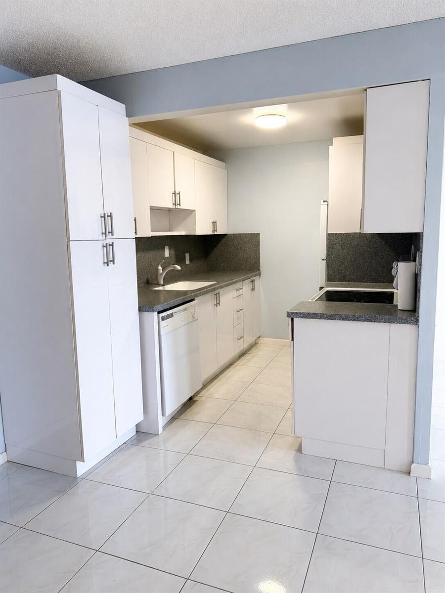 1089 WOLVERTON E # 1089, Boca Raton FL 33434 photo 2