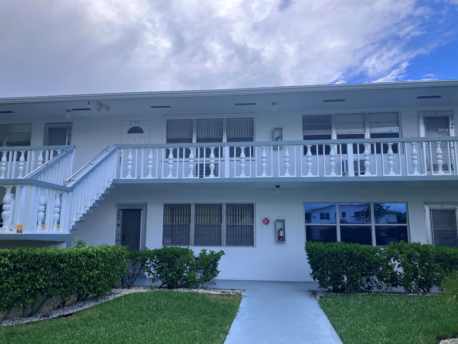 275 Windsor L, West Palm Beach FL 33417