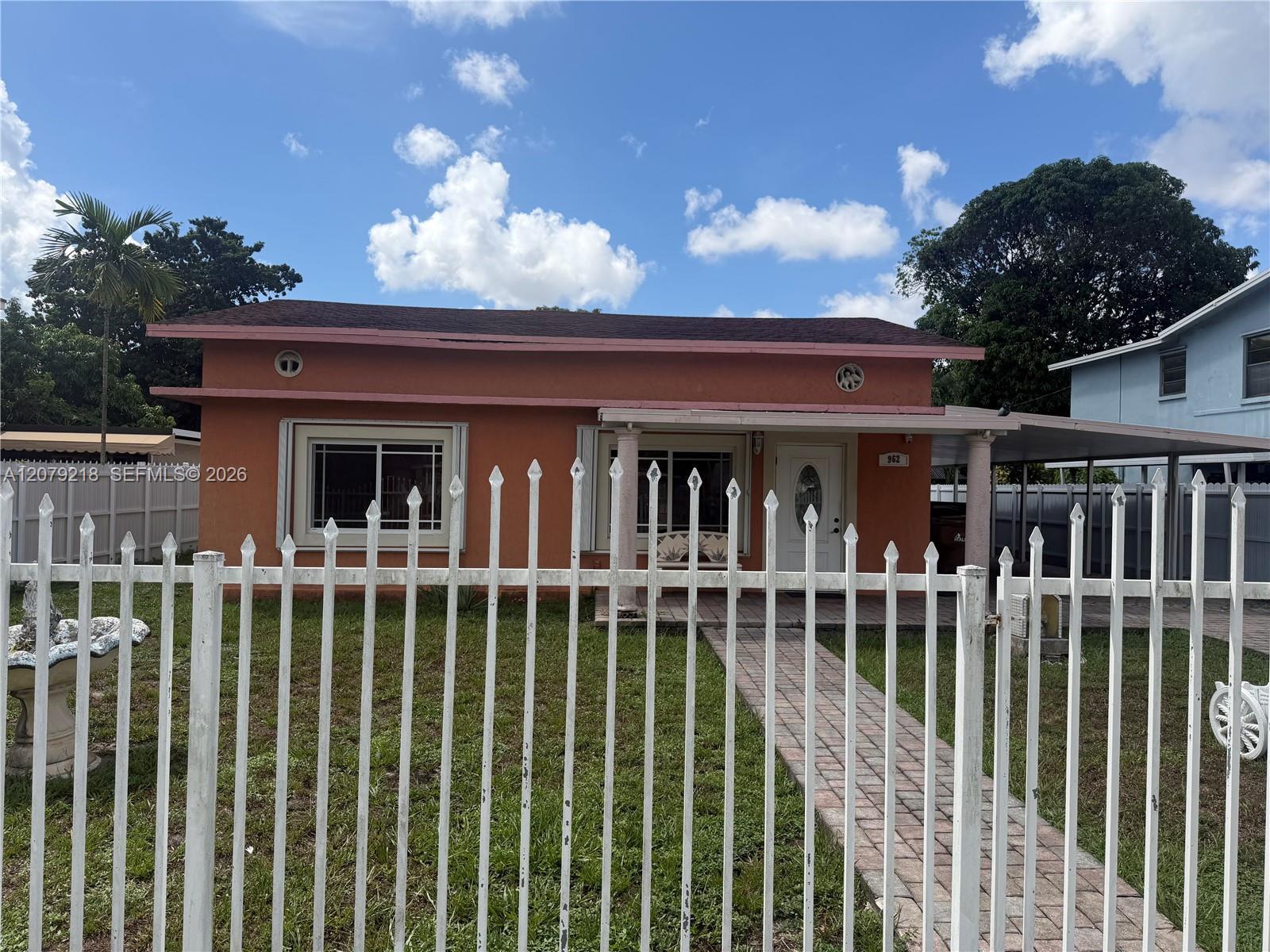 962 E 19th St, Hialeah FL 33013 photo 3
