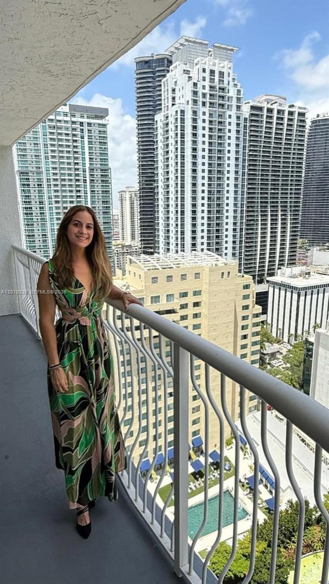 1200 Brickell Bay Dr # 3318, Miami FL 33131 photo 3