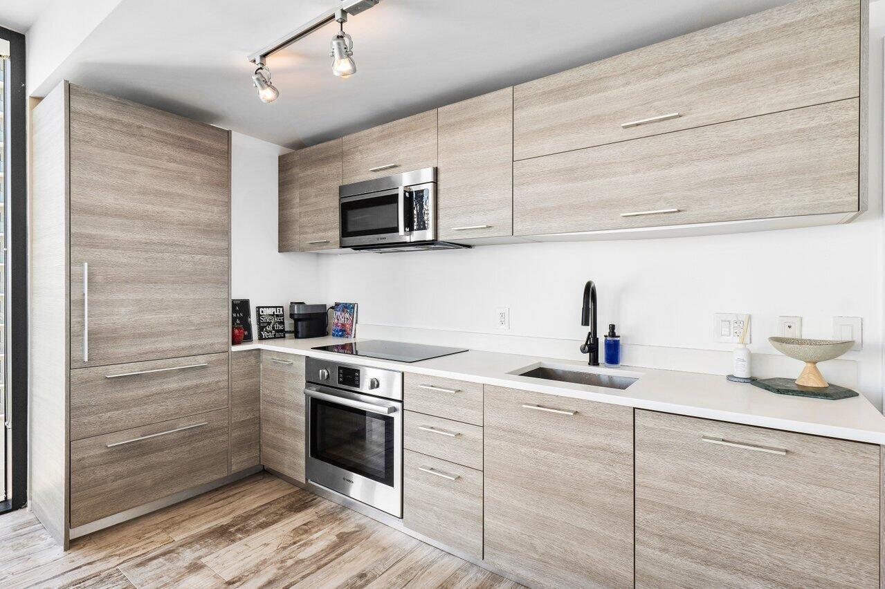 650 NE 32ND Street # 1508, Miami FL 33137 photo 3