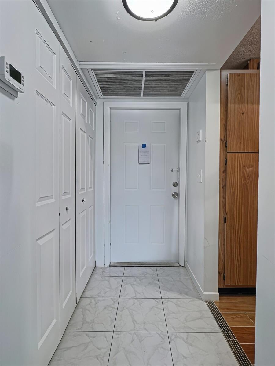 889 TWIN LAKES Drive # J, Coral Springs FL 33071 photo 5