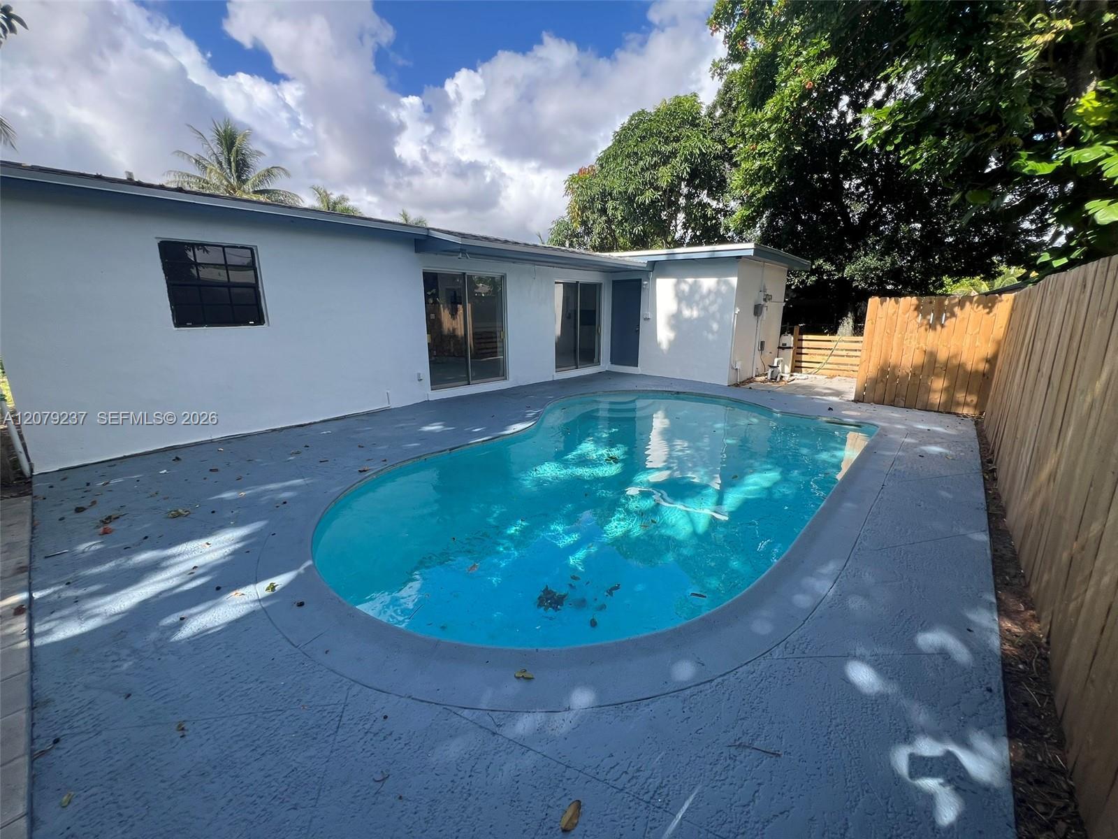 4421 NW 33rd St, Lauderdale Lakes FL 33319 photo 2