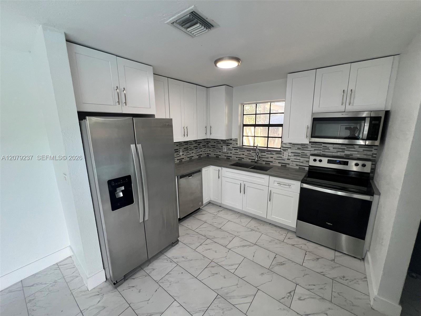 4421 NW 33rd St, Lauderdale Lakes FL 33319 photo 3