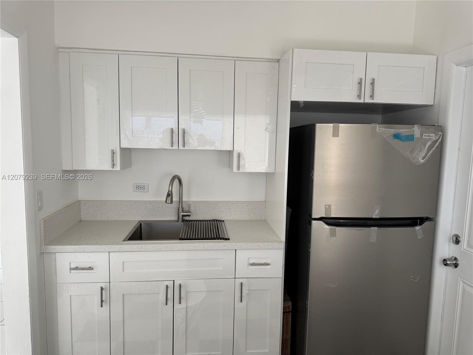 8017 Byron Ave # 6, Miami Beach FL 33141 photo 3