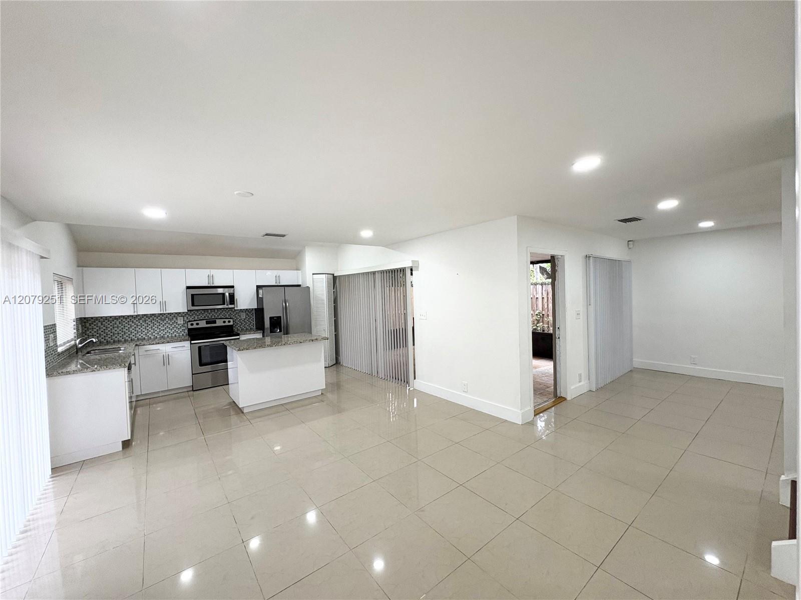 720 NW 132nd Ter, Plantation FL 33325 photo 5