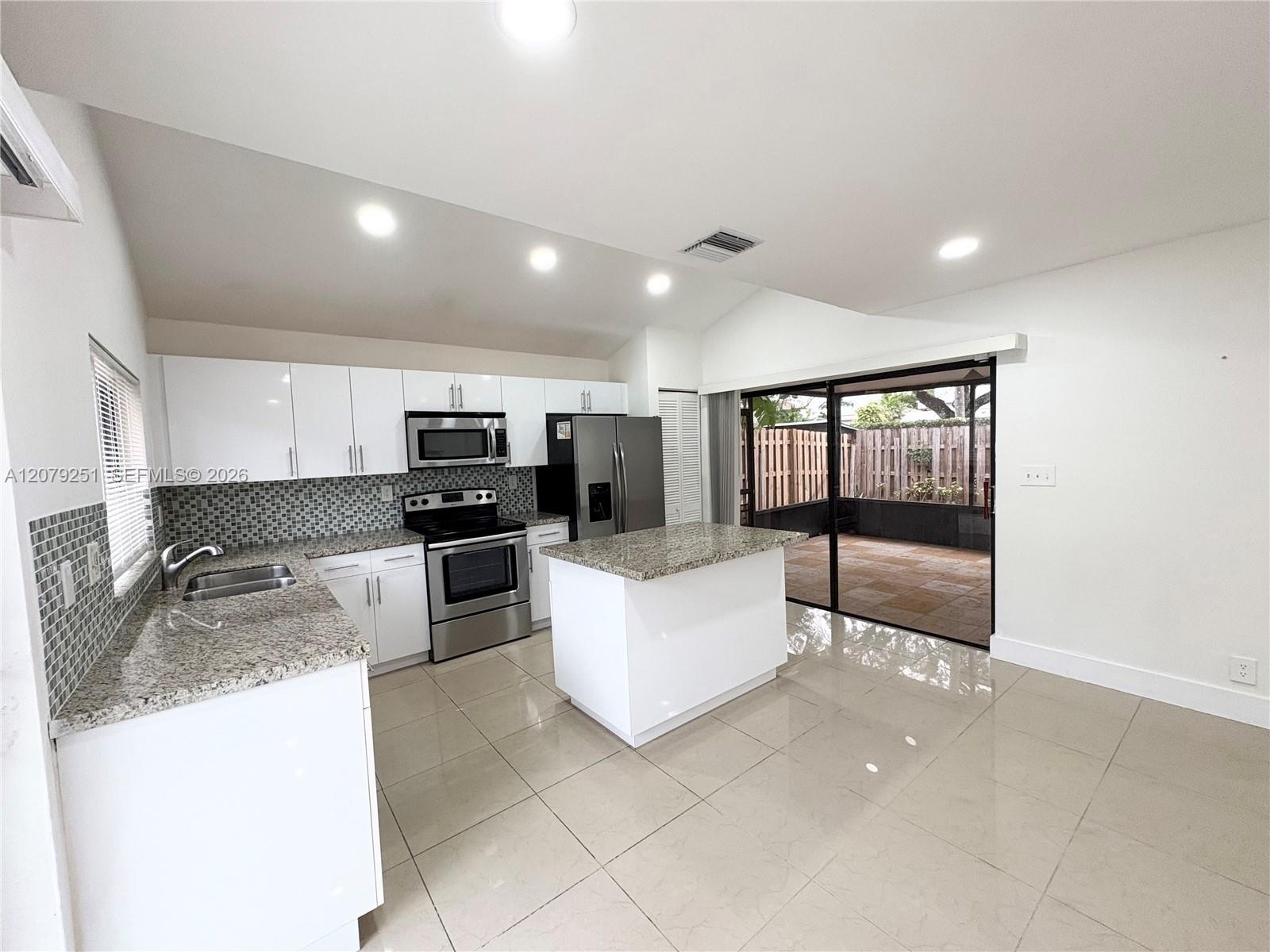 720 NW 132nd Ter, Plantation FL 33325 photo 4