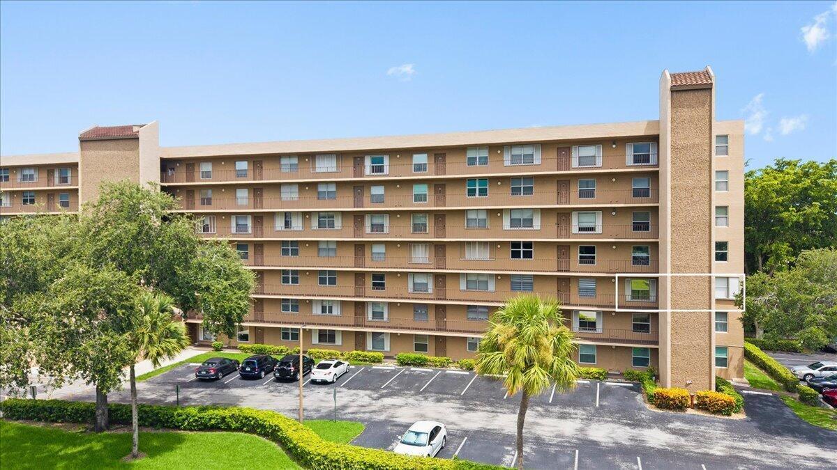 4570 NW 18TH Avenue # 310, Deerfield Beach FL 33064 photo 3