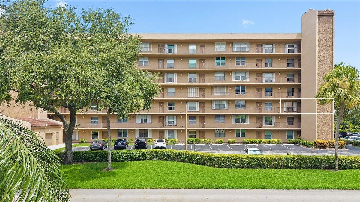 4570 NW 18TH Avenue # 310, Deerfield Beach FL 33064