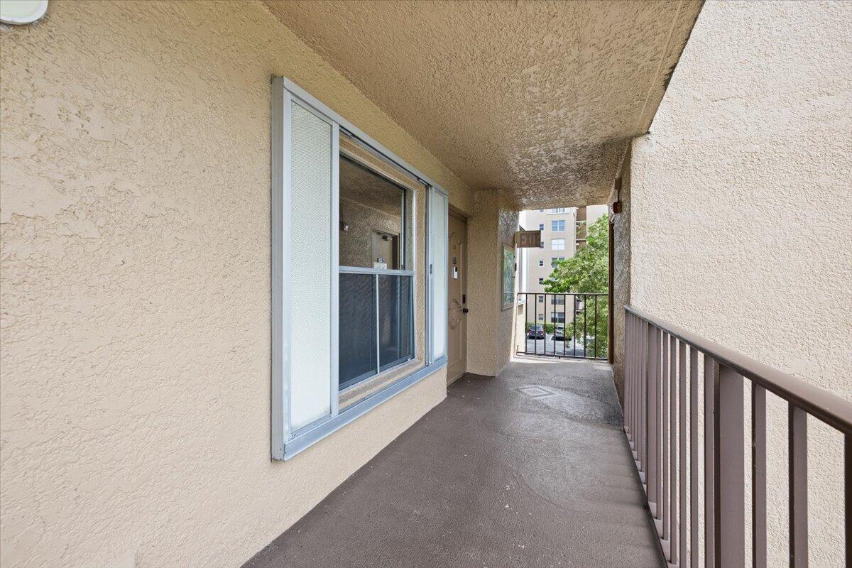 4570 NW 18TH Avenue # 310, Deerfield Beach FL 33064 photo 4