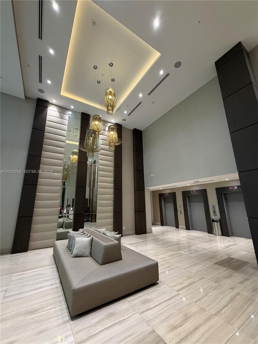 1010 SW 2nd Ave # 1601, Miami FL 33130