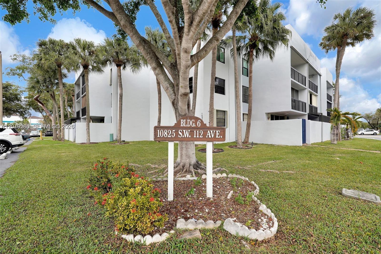 10825 SW 112 AV # 215, Miami FL 33176 photo 3