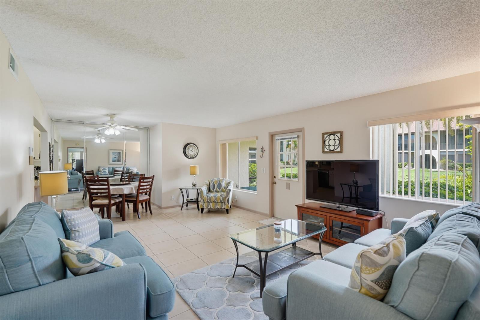 331 Knotty Pine Circle # 1, FL 33463 photo 3
