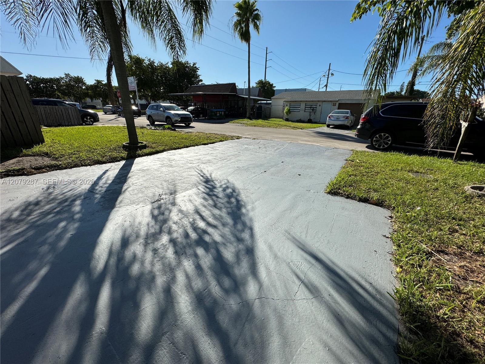 2105 Monroe Ter # 1, Hollywood FL 33020 photo 5