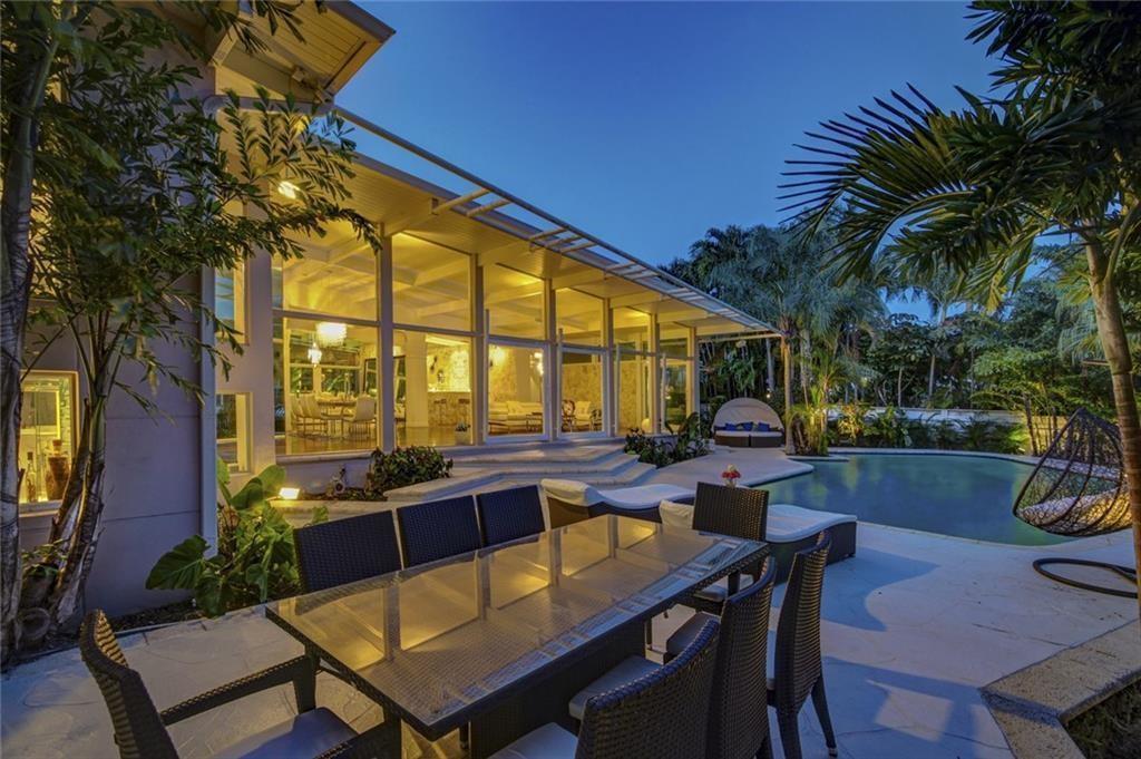 28 PELICAN Drive, Fort Lauderdale FL 33301