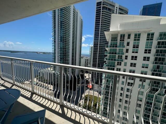 1200 Brickell Bay Dr # 2303, Miami FL 33131 photo 4
