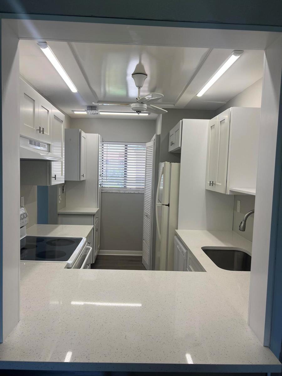5373 SE MILES GRANT Road # 102, Stuart FL 34997 photo 5